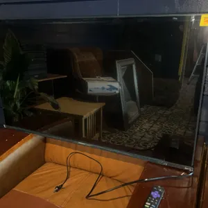 43” Roku TV with Mount and Remote