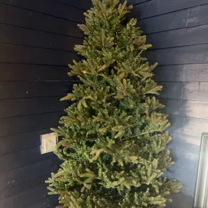 8’ Artificial Christmas Tree