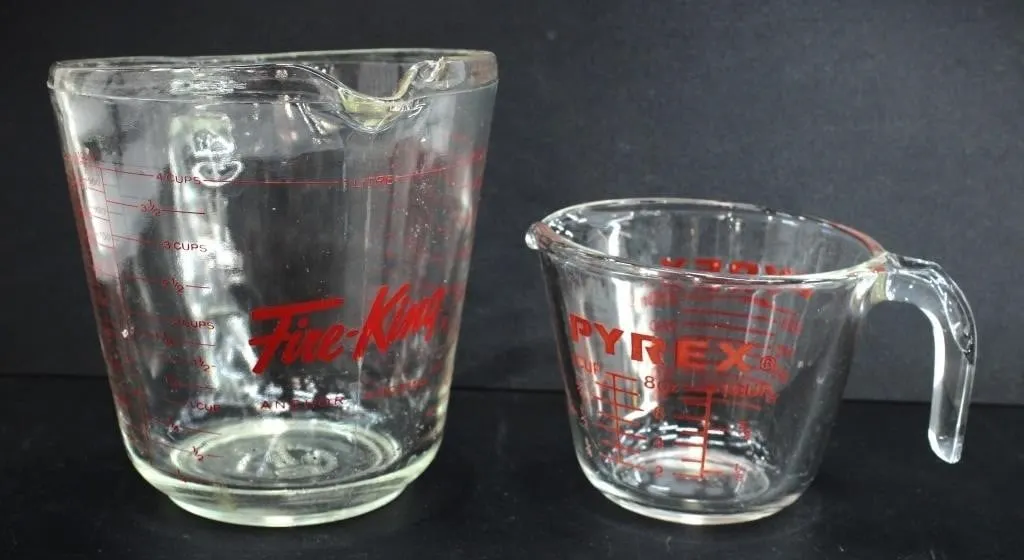 FIRE-KING & PYREX 1000ML & 250ML MEASURING CUPS