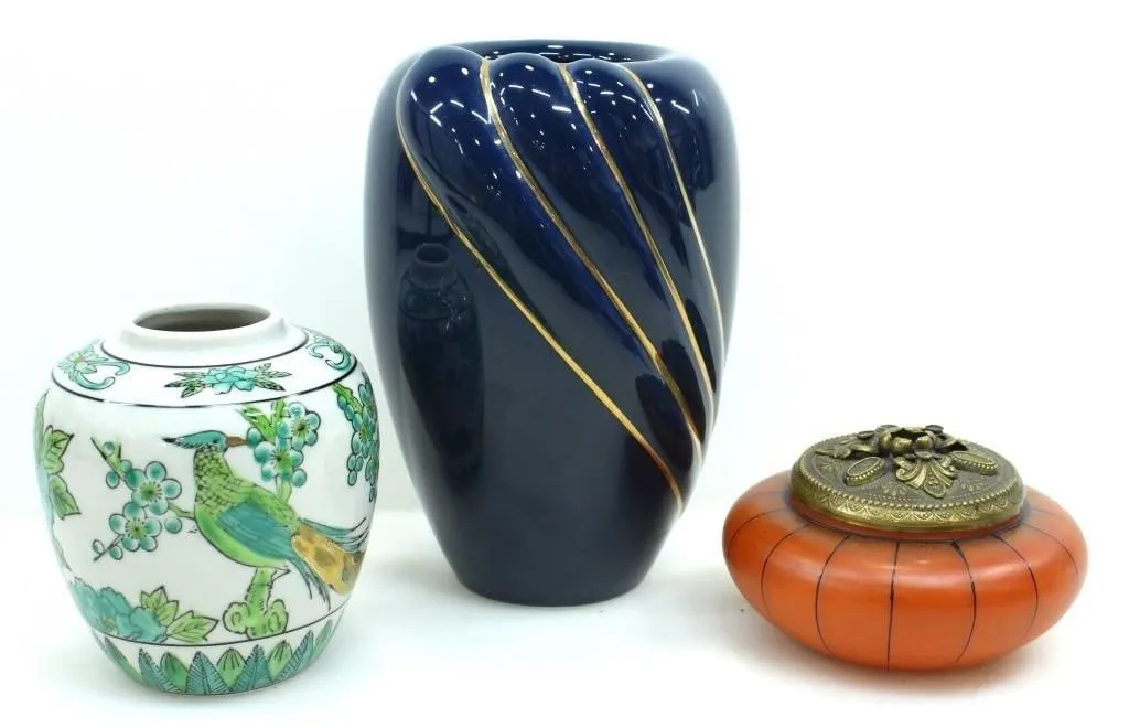 CERAMIC OTAGIRI & COBALT BLUE VASE & GLASS BOX