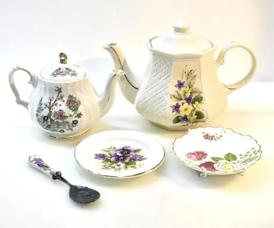SADLER TEAPOTS & CHINA PLATES