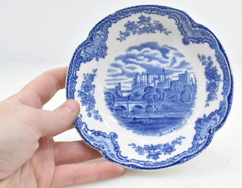 JOHNSON BROS."OLD BRITAIN CASTLE" DISH