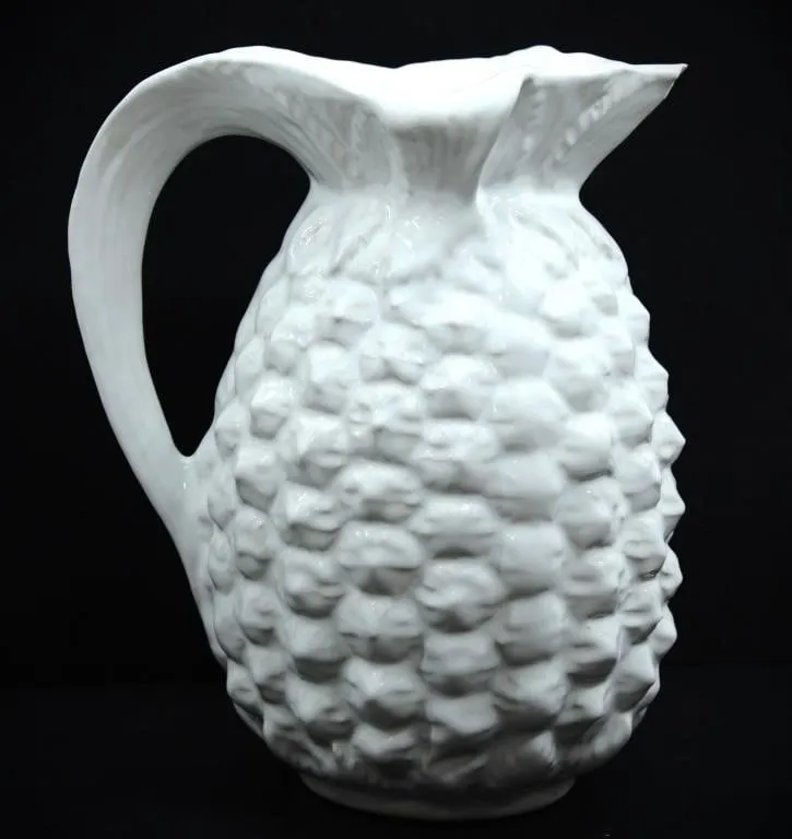 OLFAIRE PINEAPPLE SHAPED PITCHER