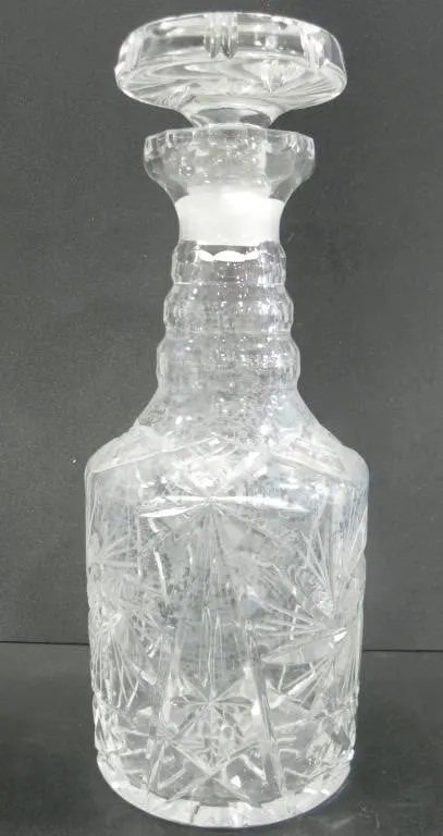 CRYSTAL SQAURE CUT DECANTER