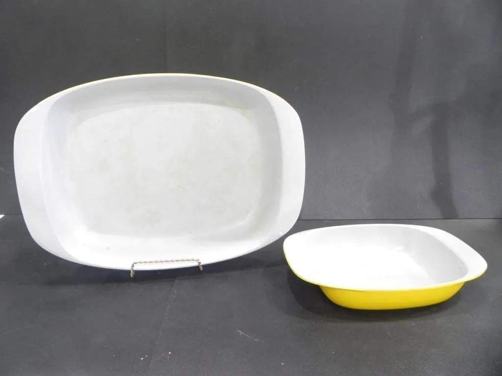 2 CORNINGWARE GRILL PANS