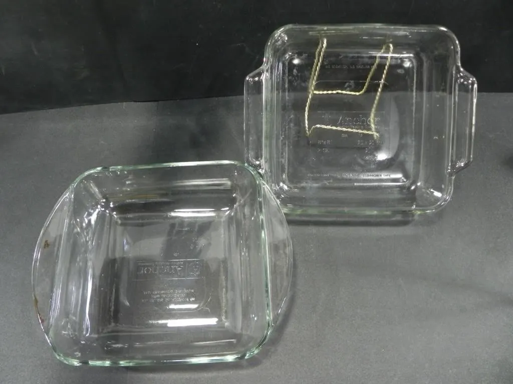 2 ANCHOR HOCKING CASSEROLE DISHES