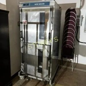 Alto-Shaam 2dr Roll-In Holding Cabinet on Wheels