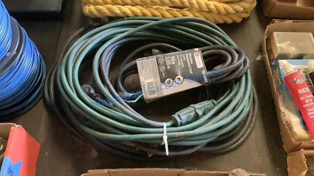 EXTENSION CORDS
