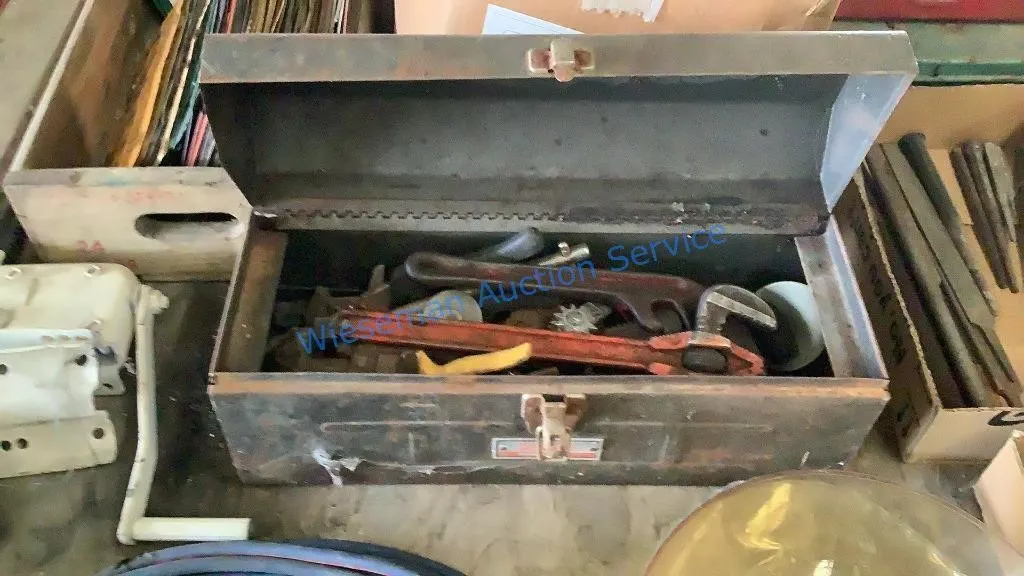 TOOLBOX AND CONTENTS