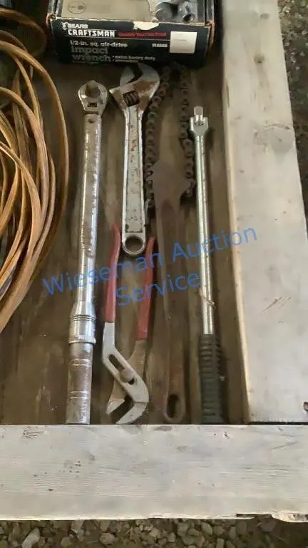 CHAIN WRENCH, TORQUE WRENCH, BREAKER BAR, ETC