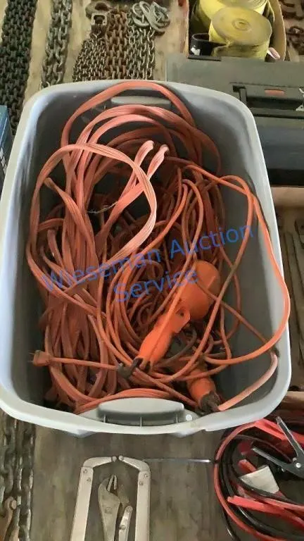 EXTENSION CORDS AND TROUBLE LIGHT