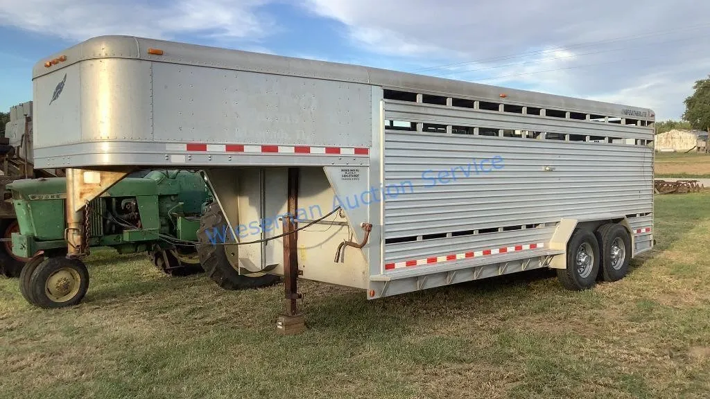 FEATHERLITE 7x20 LIVESTOCK TRAILER - TITLE