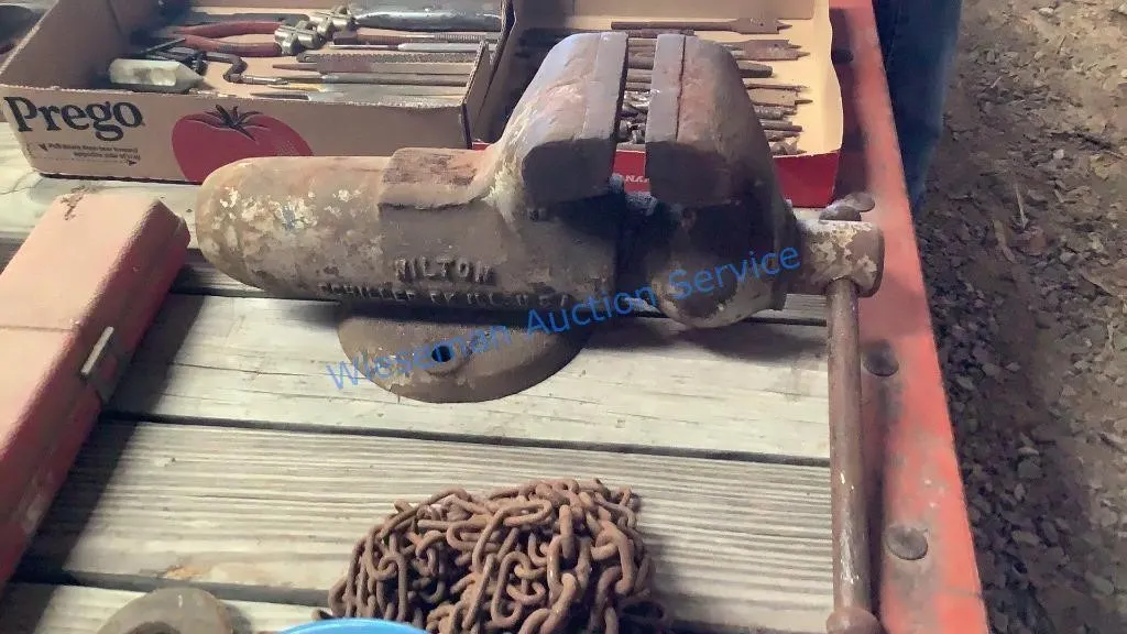 WILTON BENCH VISE