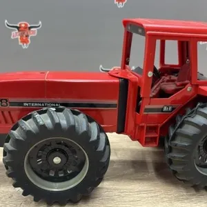 1:16 ERTL International 7488 Die Cast Tractor.