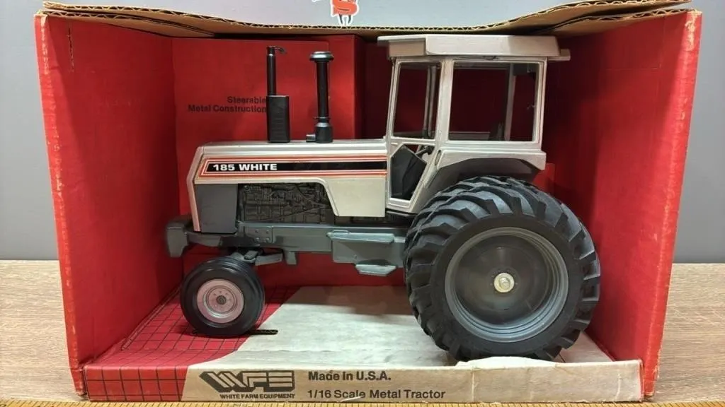 Scale Models 1:16 White 185 Tractor.