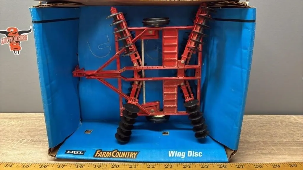 1:16 ERTL Farm Country Wing Disc. Has Been