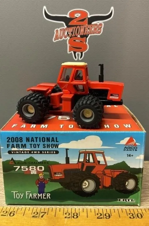 ERTL 1:64 Allis Chalmers 7580 Tractor. 2008 NFTS.
