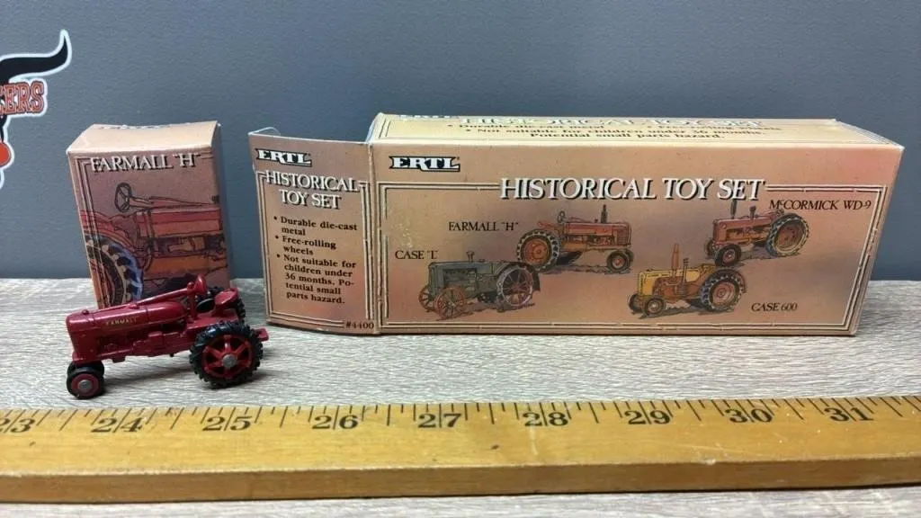 1:64 ERTL Historical Toy Tractor 4pc Set.