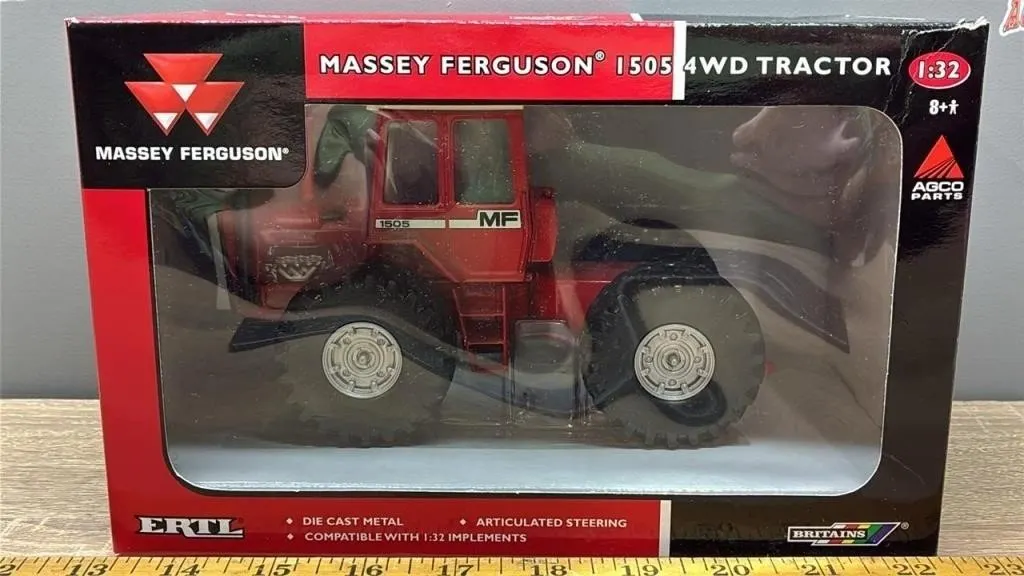 ERTL 1:32 Massey Ferguson 1505 Tractor.