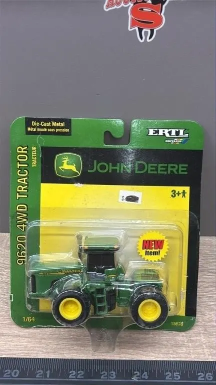 1:64 ERTL John Deere 9620 4WD Die Cast Tractor.