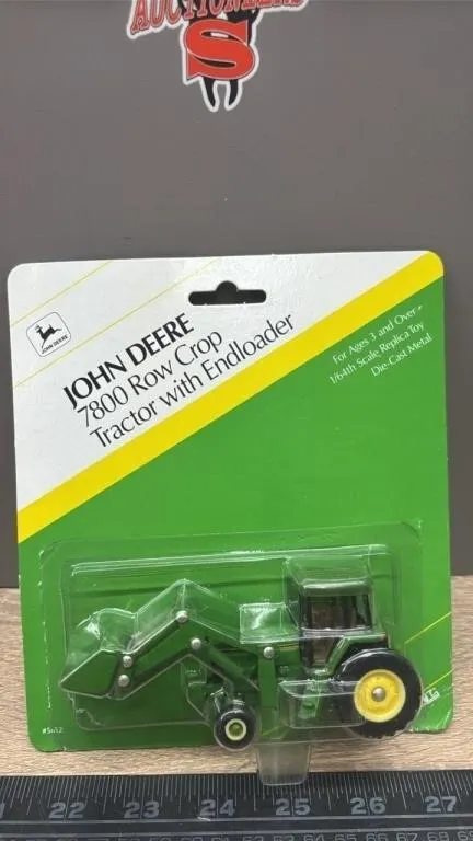1:64 ERTL John Deere 7800 Row Crop Die Cast