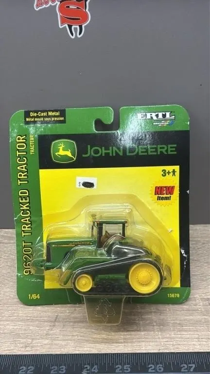 1:64 ERTL John Deere 9620T Die Cast Tracked