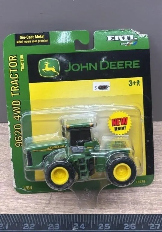 1:64 ERTL John Deere 9620 4WD Die Cast Tractor.