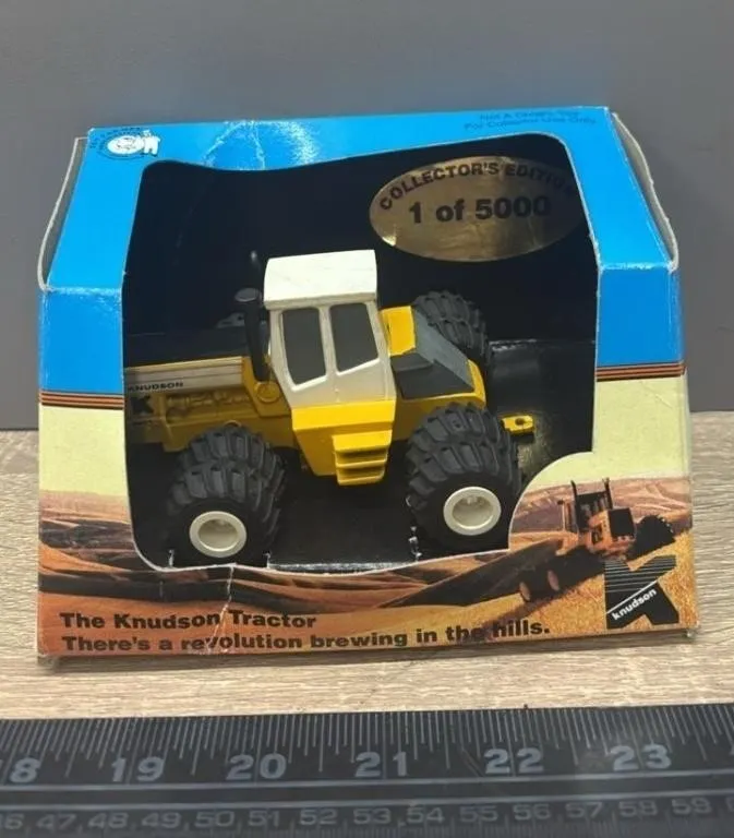 1:64 Knudson 4400 Durable Cast Metal Collector�s