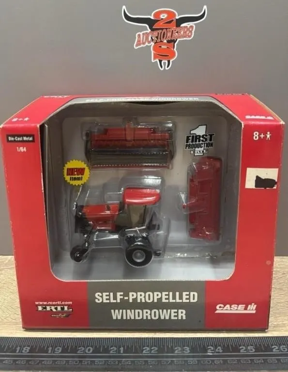 1:64 ERTL CASE Die Cast Self Propelled Windrower
