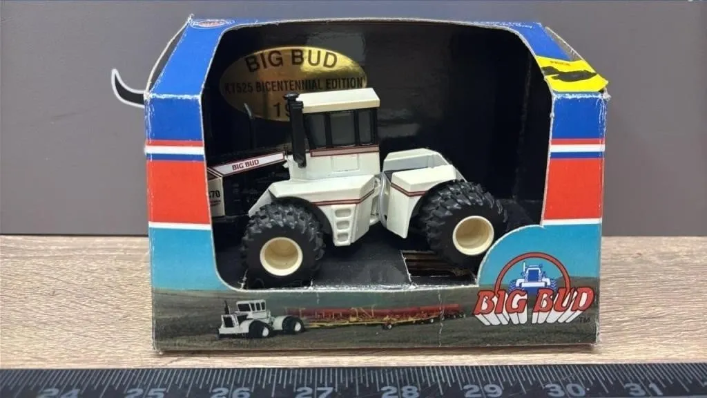 1:64 Big Bud Bicentennial Edition, 1976 Durable