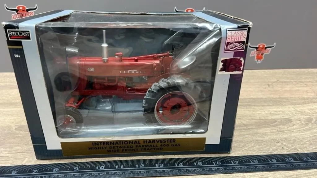 1:16 SpecCast International Harvester, Highly