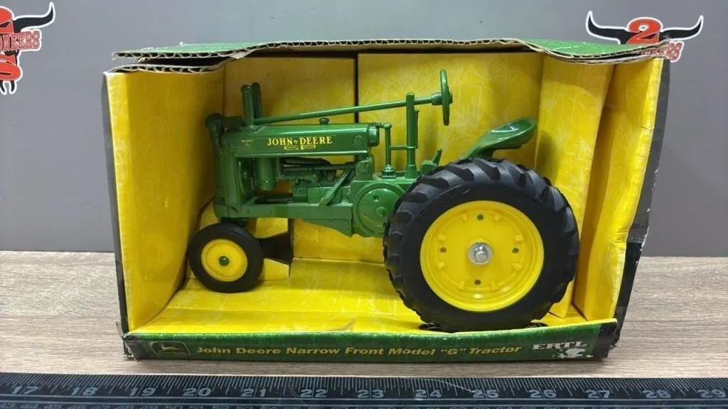 1:16 ERTL John Deere Narrow Front Model G Die
