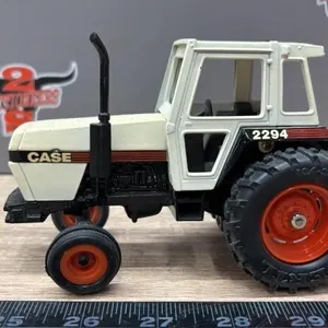 1:43 ERTL Case 2294 Die Cast Tractor.
