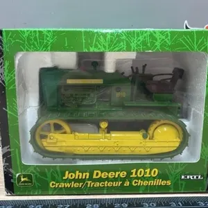 1:16 ERTL John Deere 1010 Die Cast Crawler.