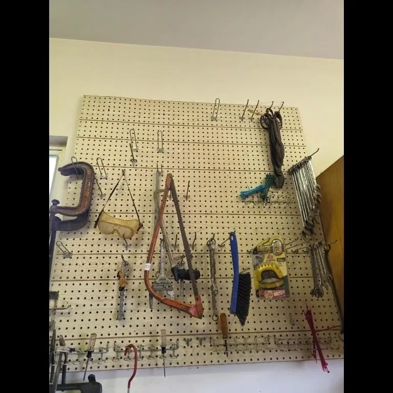 Essential Hand Tools Workshop Accessories Lot wit