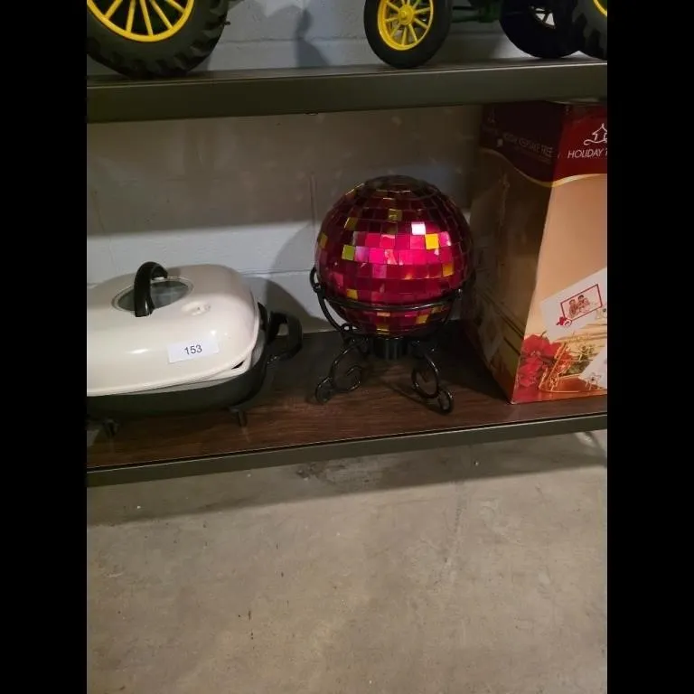 Holiday Time Keepsake Tree & Disco Ball