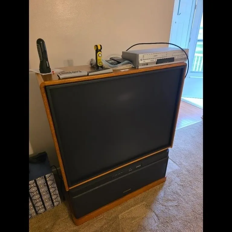 Hitachi Ultravision TV with VCR Combo