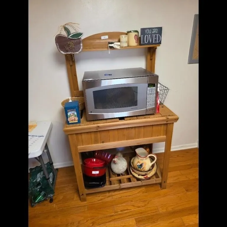 Brown Wooden Bakers Rack with Microwave Decor