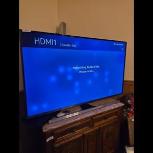 Samsung UN60JU7100 60" 4K Smart LED TV with Remote