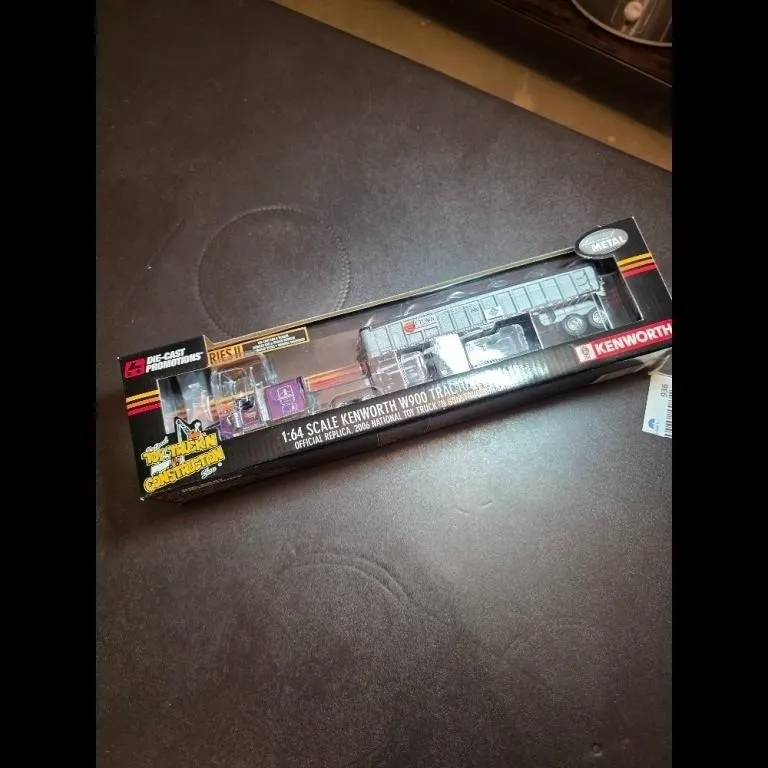 Die-Cast Promotions Kenworth W900 Tractor-Trailer