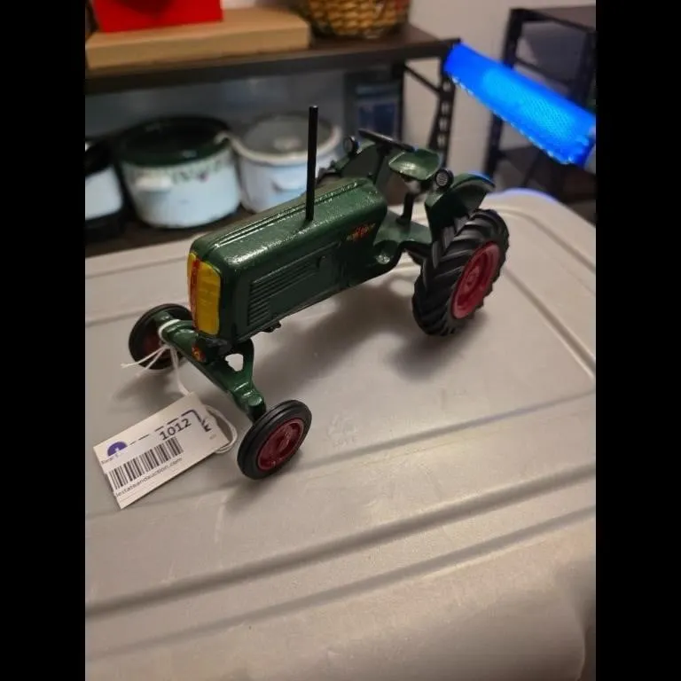 Green Diecast Tractor Toy "Row Crop"