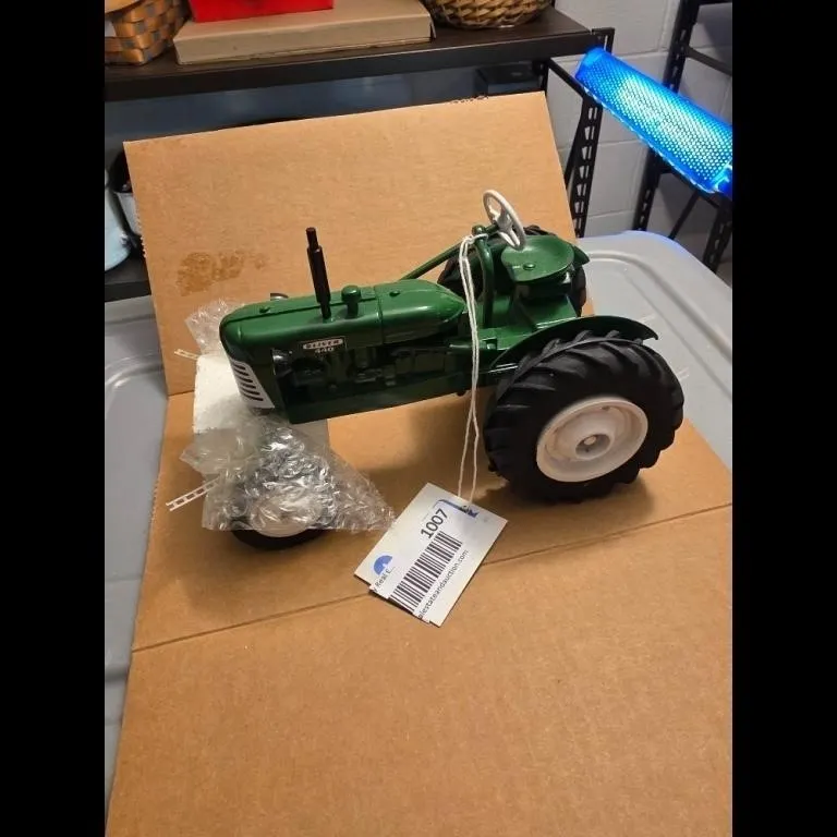 Oliver 440 Tractor Toy Green Diecast Model