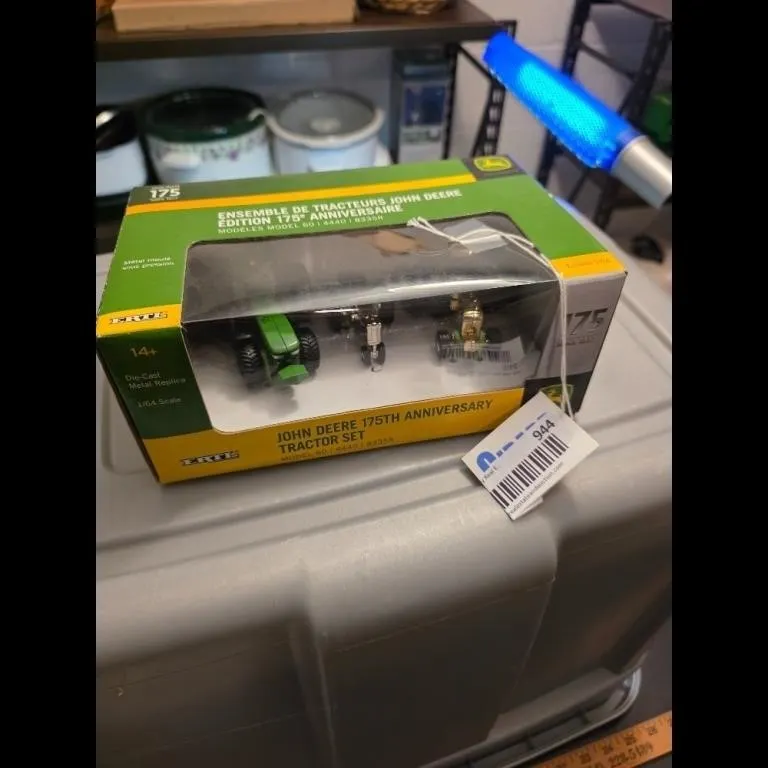 John Deere 175th Anniversary Tractor Set Die-Cast