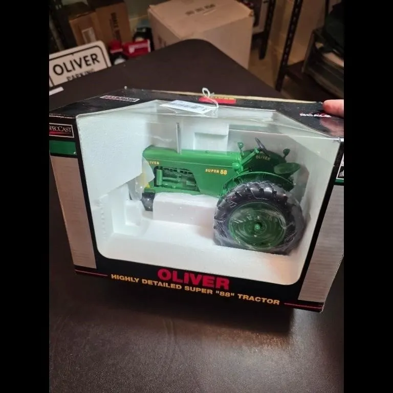 Spec Cast Oliver "Super 88" Tractor Highly Detaile