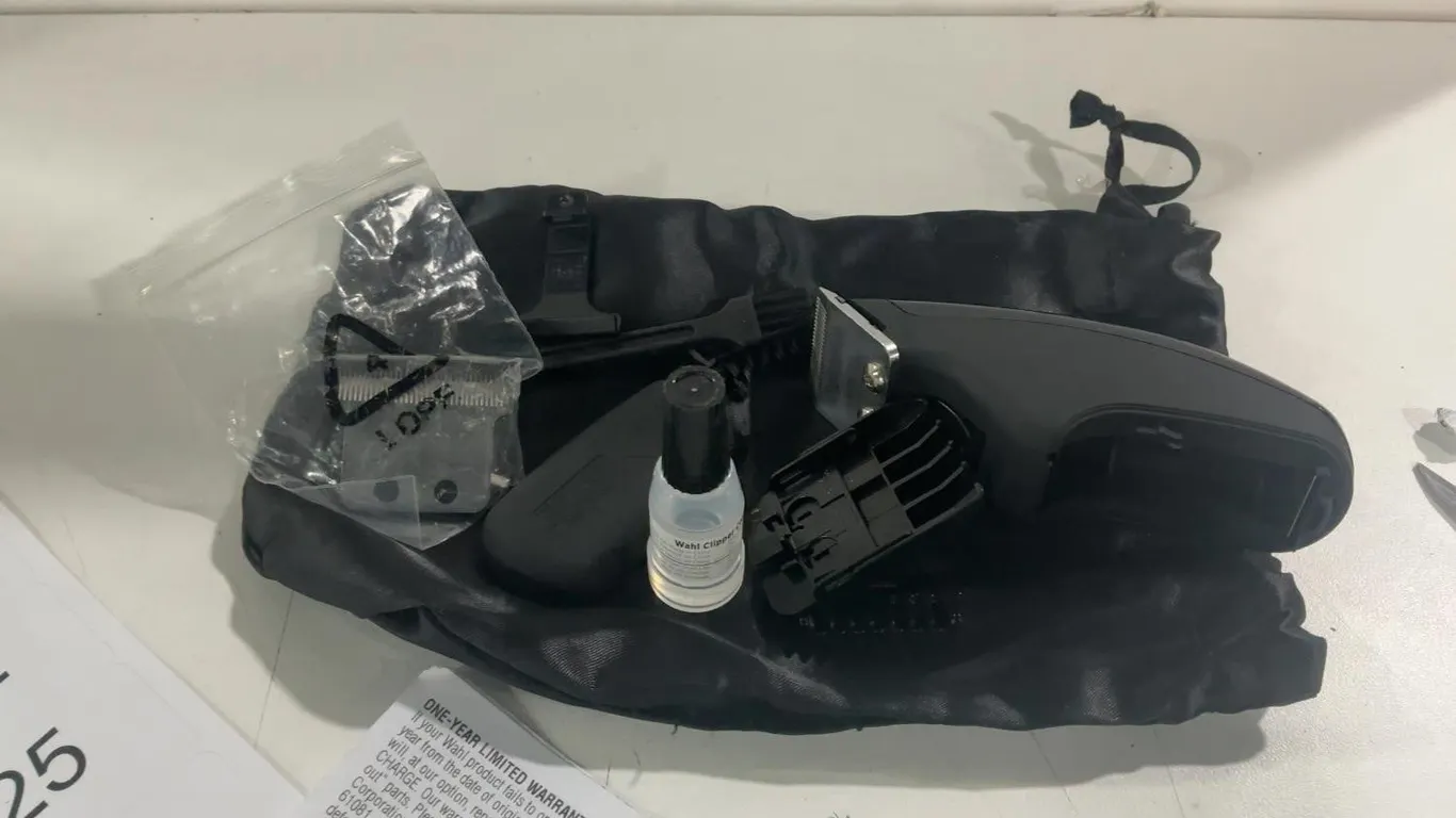 Wahl Grooming Kit with Accessories