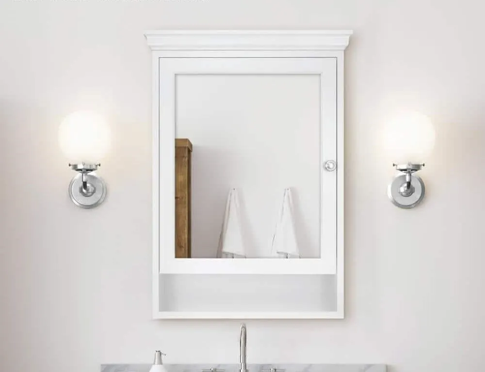 Glacier Bay 26241 Medicine Cabinet 23x32 White