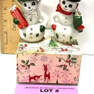 VINTAGE SNOWMAN SALT & PEPPER SHAKERS IN BOX