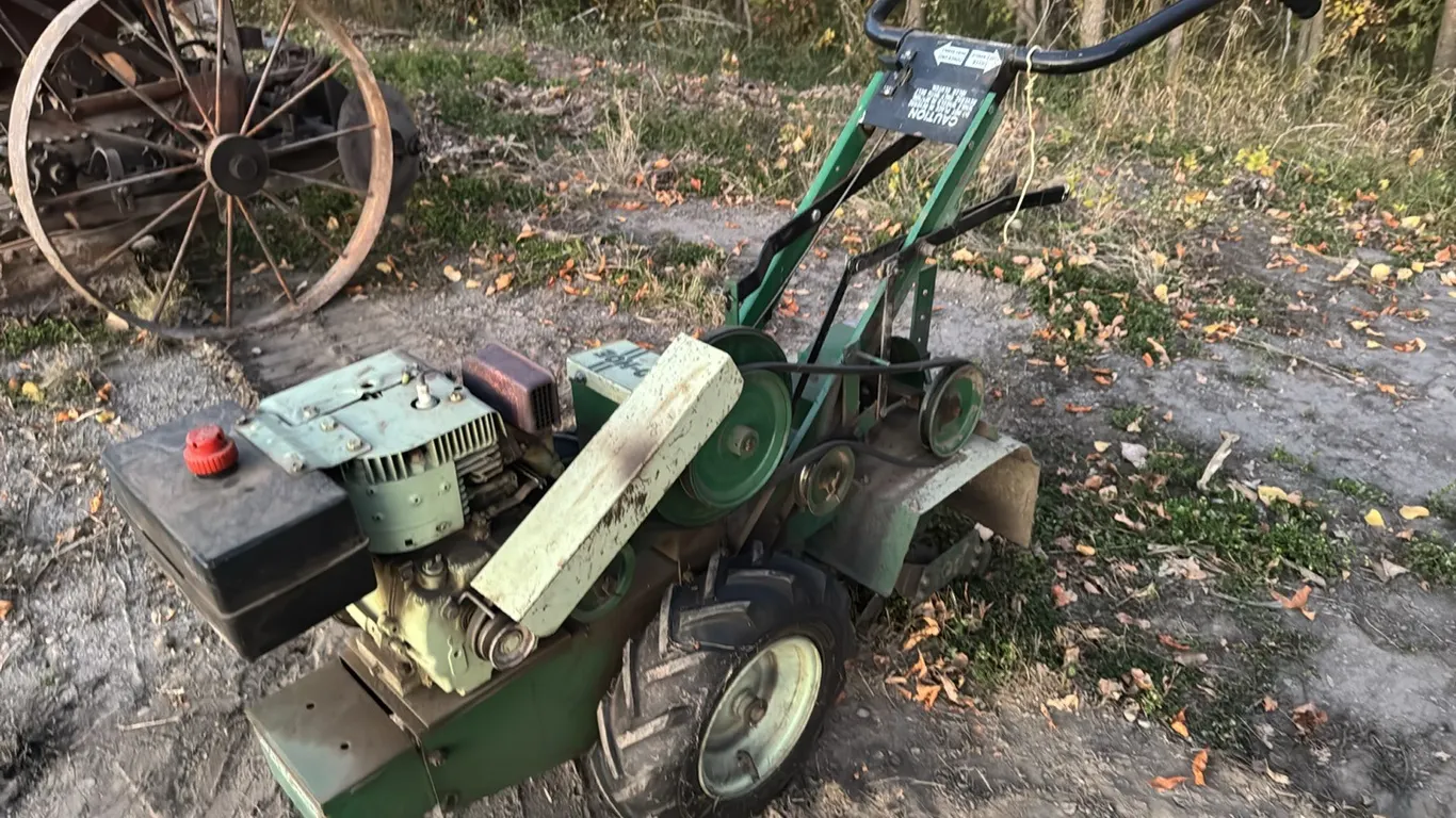 Roto-Hoe 18” walk-behind garden tiller w/ Tecumseh engine