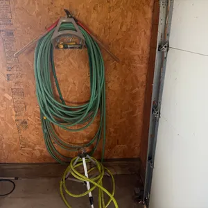 Garden hose w/ lawn sprayer & garden shears