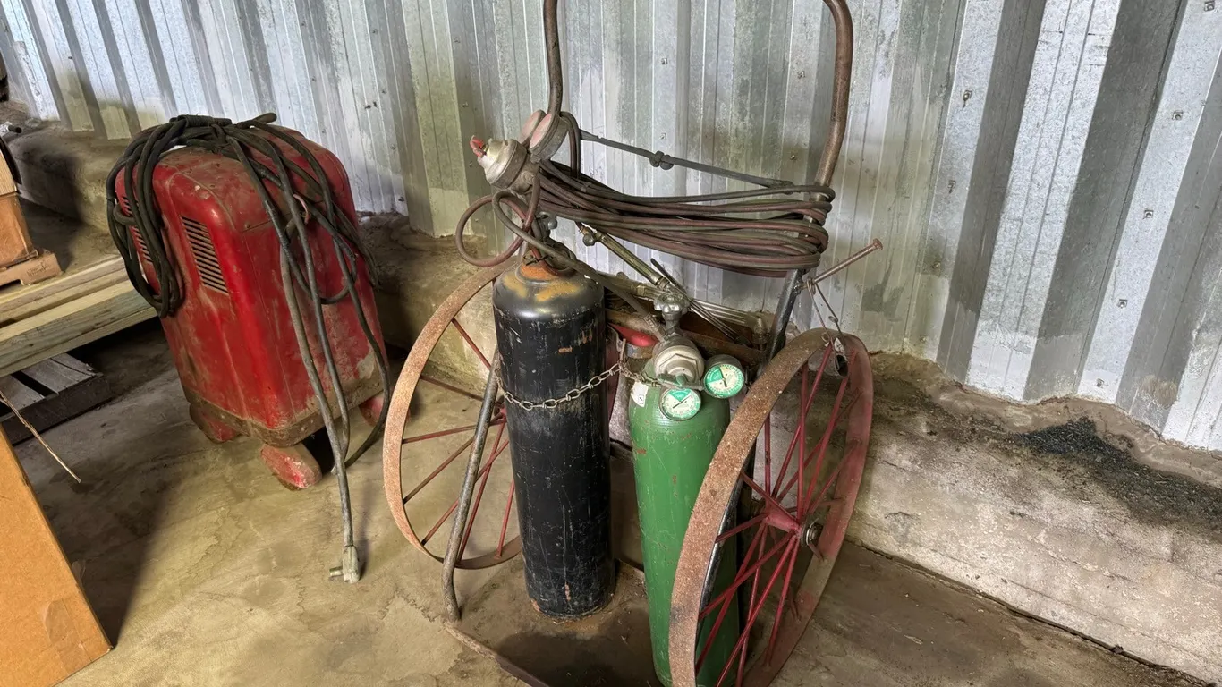 HD torch cart w/ Smiths torch & tanks